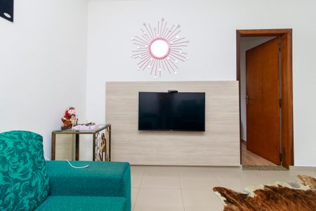 Casa à venda com 434m², 11 quartos e 5 vagas Casa à venda com 434m², 11 quartos e 5 vagasSala