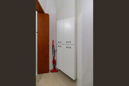 Casa à venda com 434m², 11 quartos e 5 vagas Casa à venda com 434m², 11 quartos e 5 vagasBanheiro