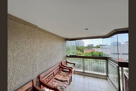 Apartamento para alugar com 96m², 3 quartos e 3 vagasVaranda