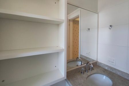 Apartamento à venda com 81m², 2 quartos e 2 vagasBanheiro Suíte