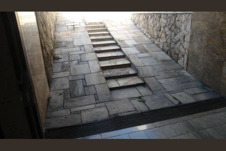Casa à venda com 120m², 3 quartos e 5 vagas