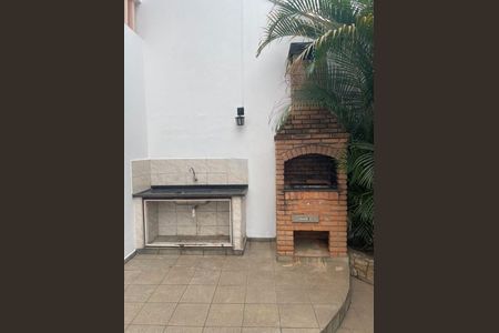 Casa à venda com 320m², 3 quartos e 4 vagas