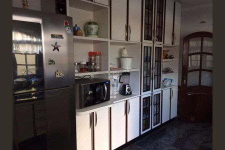 Casa à venda com 229m², 3 quartos e 6 vagas
