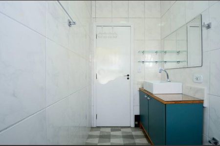 Casa à venda com 221m², 4 quartos e 3 vagas