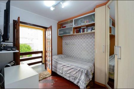 Casa à venda com 221m², 4 quartos e 3 vagas
