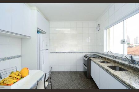 Casa à venda com 221m², 4 quartos e 3 vagas