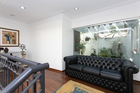 Casa à venda com 625m², 3 quartos e 4 vagasCorredor das Suítes