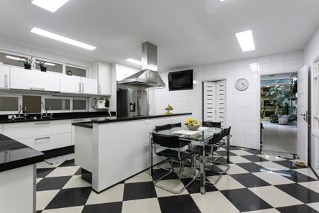 Casa à venda com 625m², 3 quartos e 4 vagasCozinha