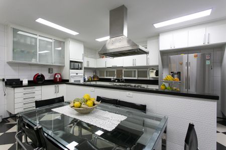 Casa à venda com 625m², 3 quartos e 4 vagasCozinha