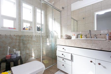 Casa à venda com 625m², 3 quartos e 4 vagasBanheiro da Suíte 3