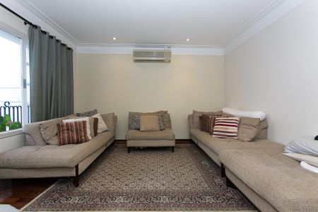 Casa à venda com 625m², 3 quartos e 4 vagasSuíte 2