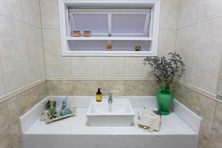 Casa à venda com 625m², 3 quartos e 4 vagasLavabo