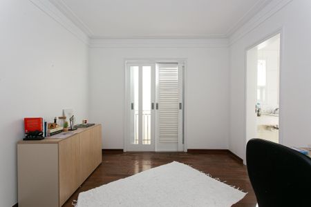 Casa à venda com 625m², 3 quartos e 4 vagasSuíte 4