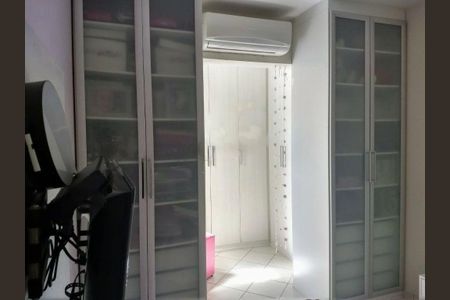 Casa à venda com 200m², 3 quartos e 4 vagas