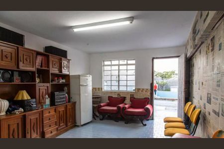 Casa à venda com 220m², 3 quartos e 9 vagas