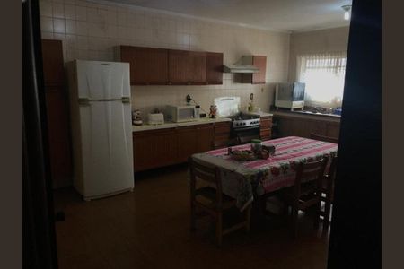 Casa à venda com 330m², 3 quartos e 10 vagas