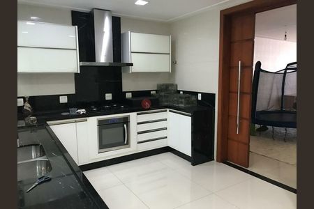 Casa à venda com 450m², 3 quartos e 6 vagas