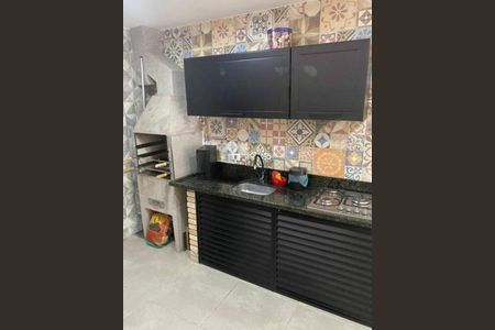 Casa à venda com 161m², 3 quartos e 4 vagas