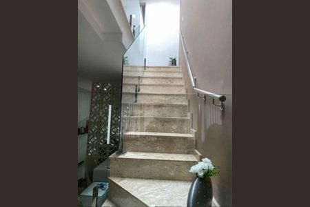 Casa à venda com 161m², 3 quartos e 4 vagas