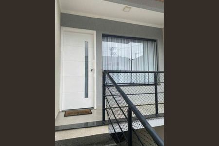 Casa à venda com 161m², 3 quartos e 4 vagas