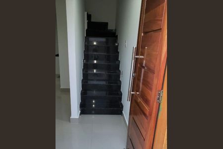 Casa à venda com 70m², 2 quartos e 2 vagas