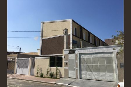 Casa à venda com 70m², 2 quartos e 2 vagas