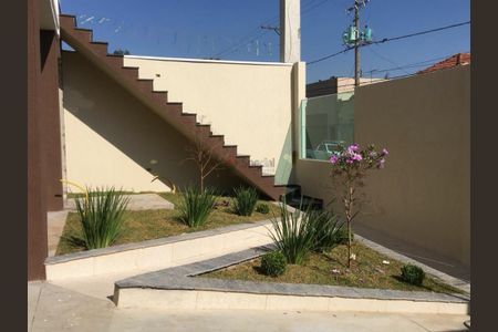 Casa à venda com 70m², 2 quartos e 2 vagas