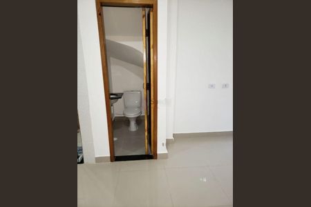 Casa à venda com 70m², 2 quartos e 2 vagas