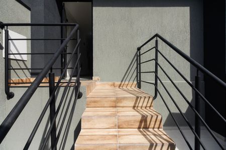 Apartamento à venda com 45m², 1 quarto e sem vaga Apartamento à venda com 45m², 1 quarto e sem vagaÁrea comum - Escada