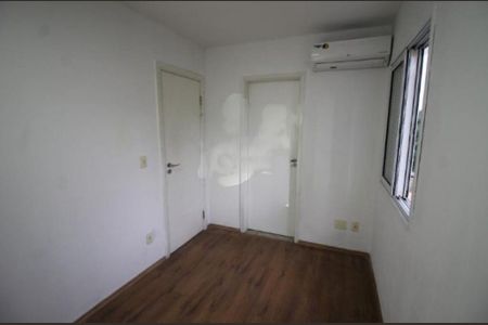 Casa à venda com 189m², 4 quartos e 8 vagas