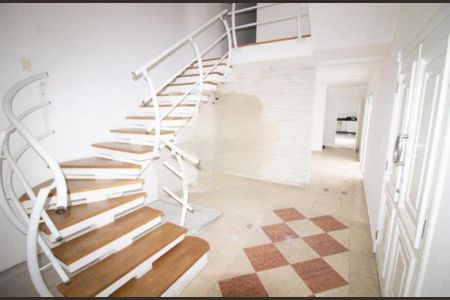Casa à venda com 189m², 4 quartos e 8 vagas