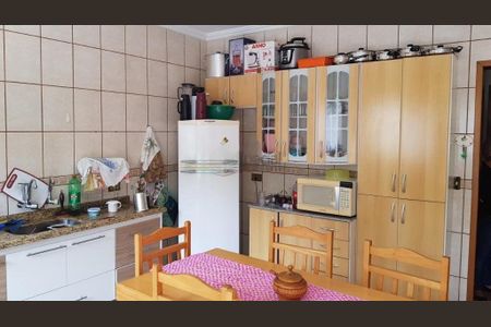 Casa à venda com 370m², 4 quartos e 6 vagas