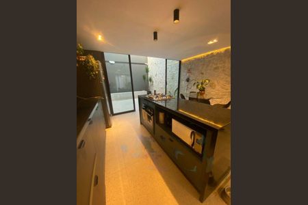 Casa à venda com 130m², 3 quartos e 2 vagas