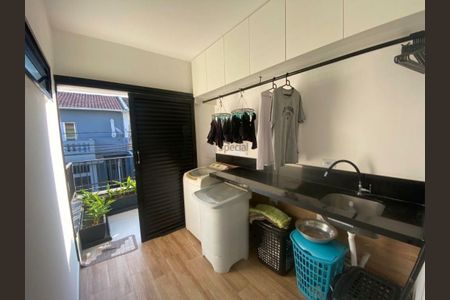 Casa à venda com 130m², 3 quartos e 2 vagas