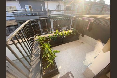 Casa à venda com 130m², 3 quartos e 2 vagas