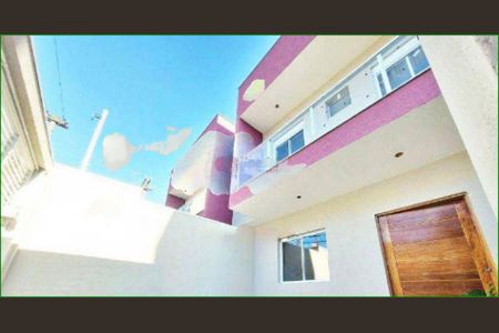 Casa à venda com 105m², 2 quartos e 2 vagas