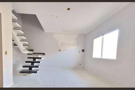 Casa à venda com 105m², 2 quartos e 2 vagas