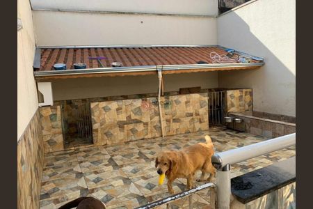 Casa à venda com 230m², 3 quartos e 2 vagas