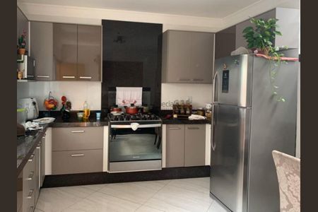 Casa à venda com 230m², 3 quartos e 2 vagas