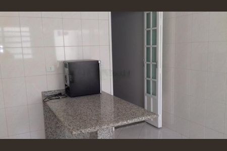 Casa à venda com 79m², 2 quartos e 1 vaga