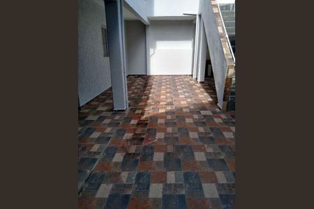 Casa à venda com 200m², 2 quartos e sem vaga