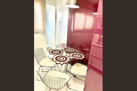 Apartamento à venda com 180m², 2 quartos e 3 vagas