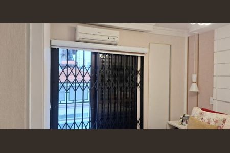 Casa à venda com 105m², 4 quartos e 2 vagas