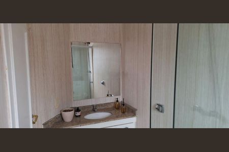 Casa à venda com 105m², 4 quartos e 2 vagas