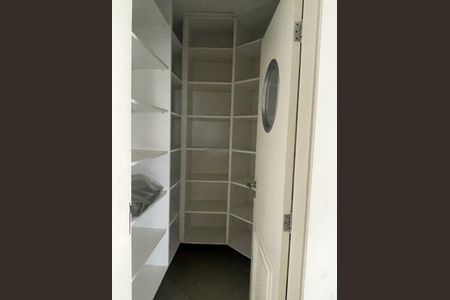 Apartamento à venda com 226m², 4 quartos e 4 vagas