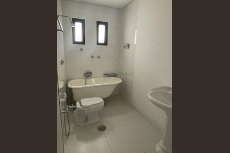 Apartamento à venda com 226m², 4 quartos e 4 vagas