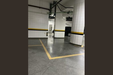 Apartamento à venda com 226m², 4 quartos e 4 vagas