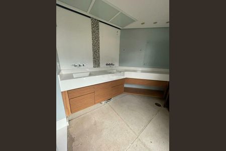 Apartamento à venda com 226m², 4 quartos e 4 vagas