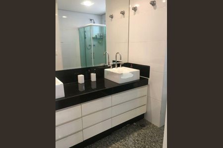 Apartamento à venda com 145m², 4 quartos e 4 vagas
