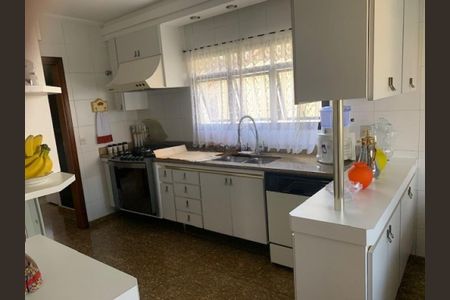 Apartamento à venda com 197m², 3 quartos e 2 vagas